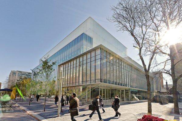 2023 Ted Rogers School Entrance Scholarships at Ryerson University, Canada