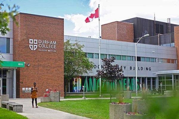 English Proficiency Entrance Scholarships 2023 at Durham College, Canada